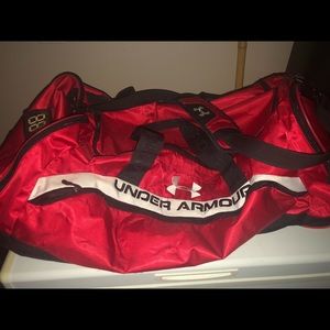 UNDER ARMOUR workout bag